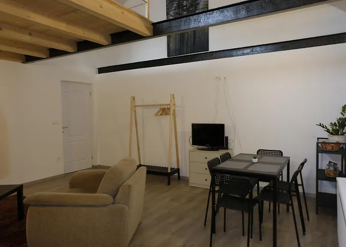 Kajári Apartmanház